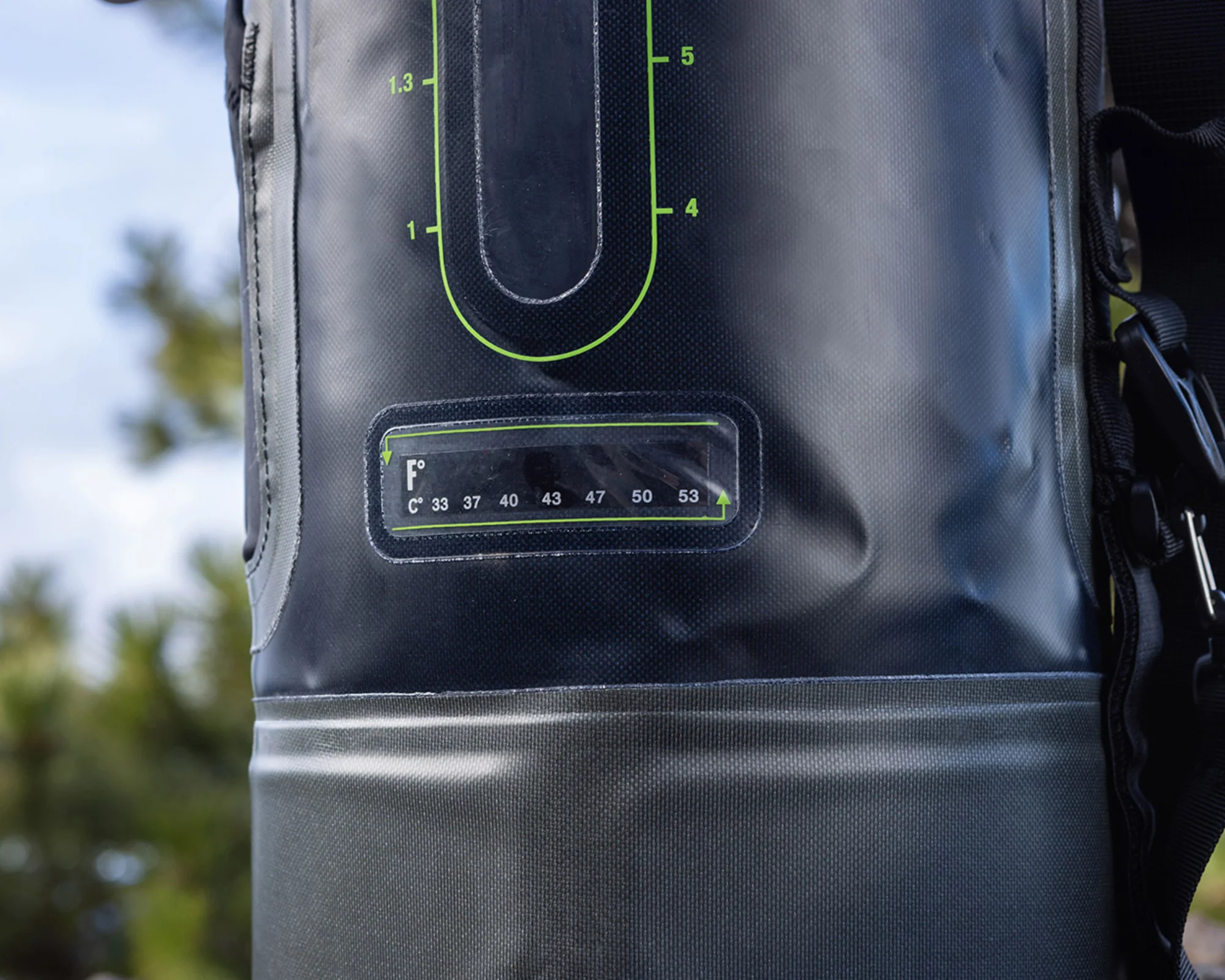 3 Gallon (12L) Portable Camping Pressure Solar Shower - Image 3