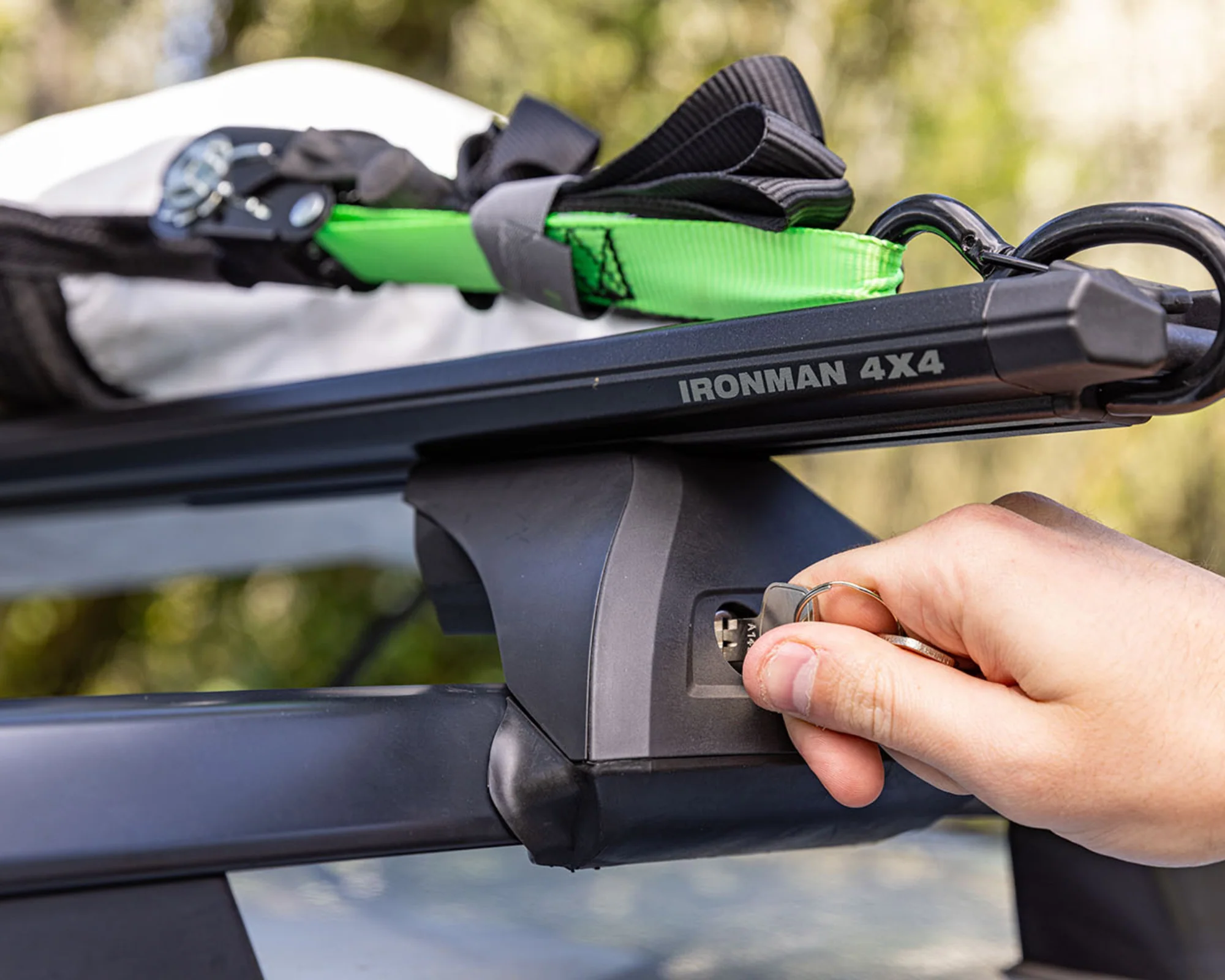 Universal Atlas Roof Rack Crossbars - Image 7